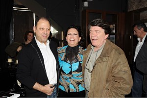 Ο Μίμης Δομάζος δε θέλει να μιλά για τη Βίκυ Μοσχολιού - εικόνα 1