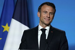 Είναι ο Emmanuel Macron Παναθηναϊκός ή είναι ιδέα μας; - εικόνα 1
