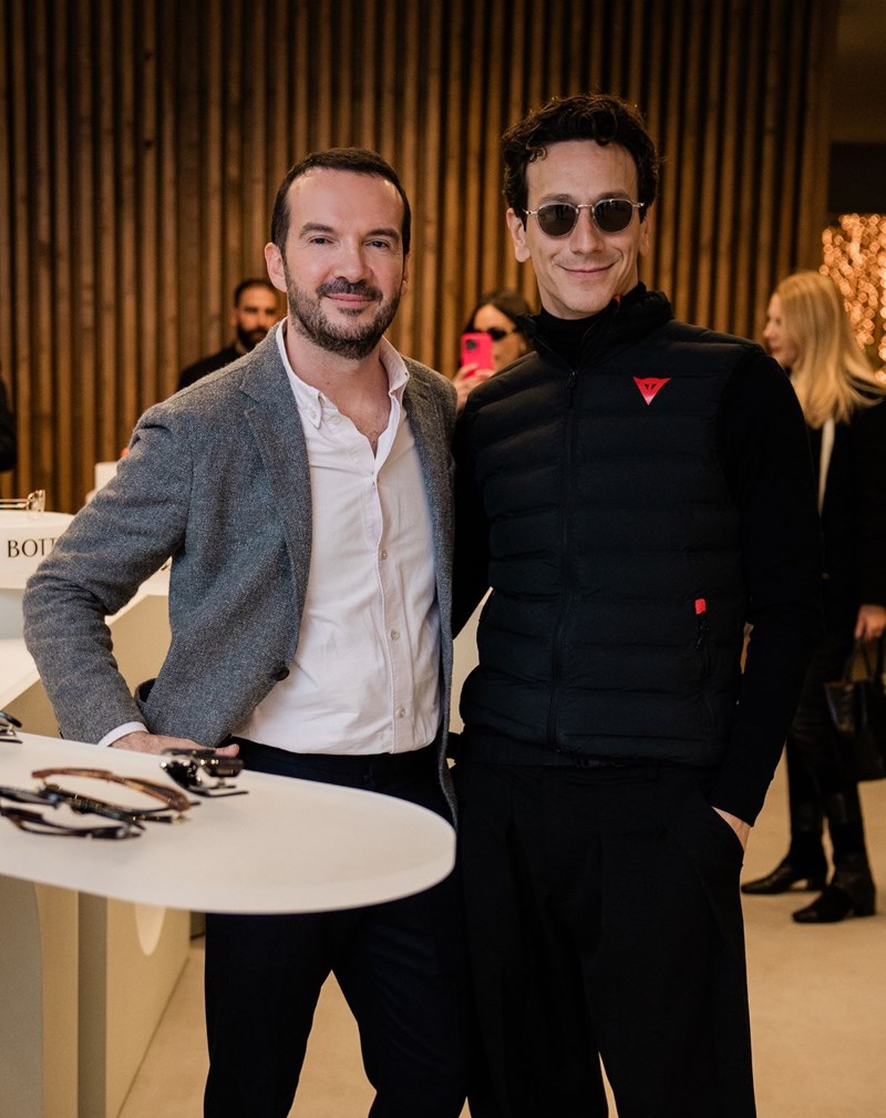 8. Δημήτρης Τσακούμης, Μιχάλης Σαράντης