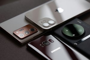 Γιατί το κινητό σου πάντα πρέπει να το αφήνεις με την οθόνη προς τα κάτω - εικόνα 2