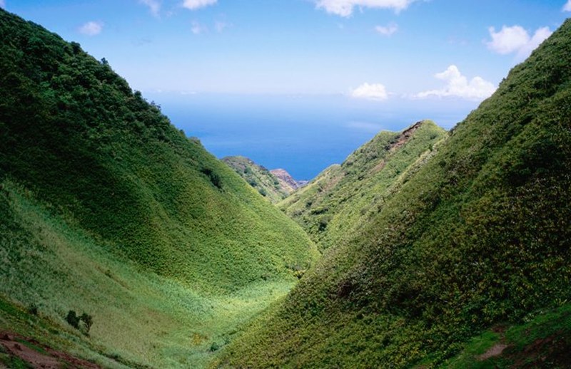 IMAGE OF A REMOTE ISLAND