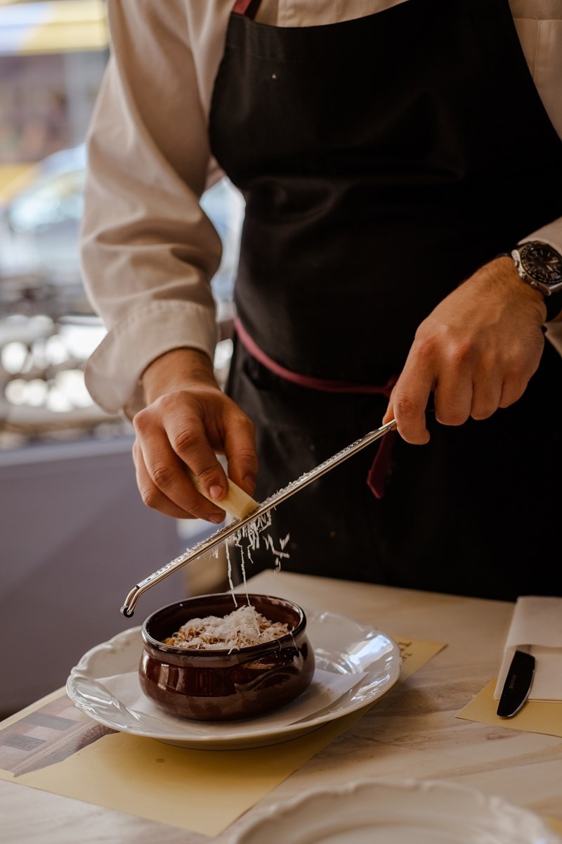 Το εστιατόριο Thomas 1971 Tavern στο Κουκάκι 1