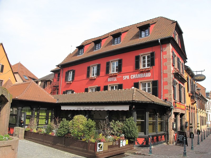 ΑΝΤΟΝΙ ΜΠΟΥΡΝΤΕΝ