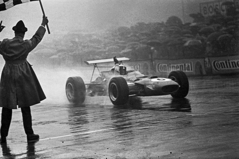 Ο Jackie Stewart στο Nurburgring το 1968