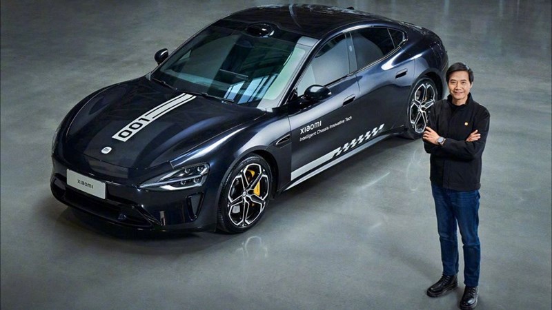 Xiaomi CEO Lei Jun και SU7