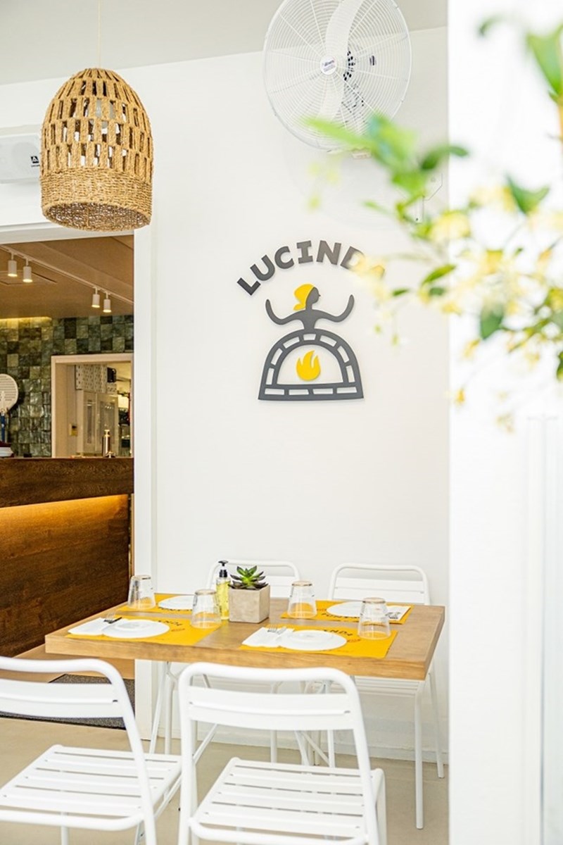 ΛΟΥΣΙΝΤΑ ΠΙΤΣΑ 1