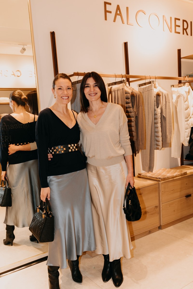 Βίκυ Καγιά και Μαρία Ναυπλιώτου στο νέο κατάστημα Falconeri στη Γλυφάδα.