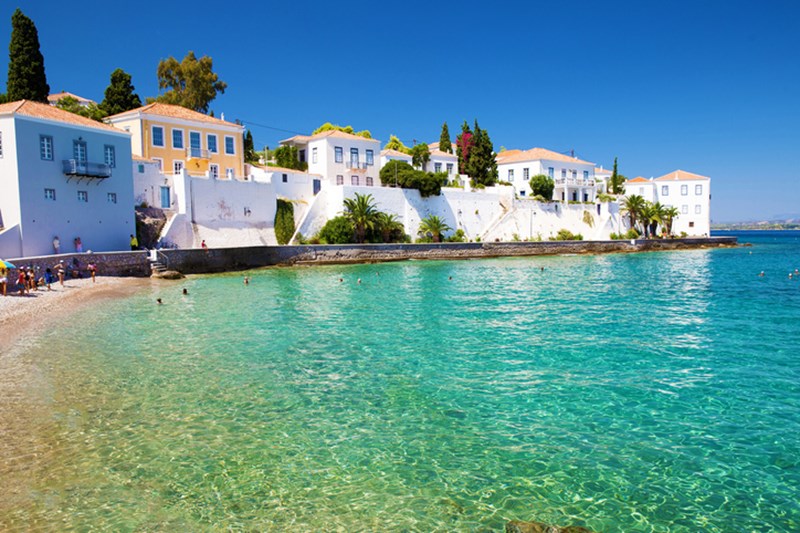 ΕΛΛΗΝΙΚΑ ΝΗΣΙΑ ΧΩΡΙΣ ΚΟΡΟΝΟΪΟ ΣΠΕΤΣΕΣ