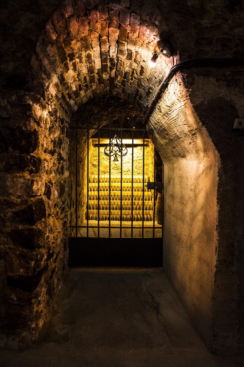 ΚΕΛΑΡΙ ARMAND DE BRIGNAC 4