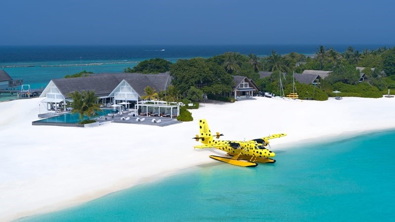 Four Seasons Resort Maldives at Landaa Giraavaru