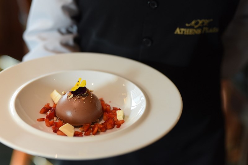 EXPLORER'S BAR BISTRO NJV ATHENS PLAZA 5