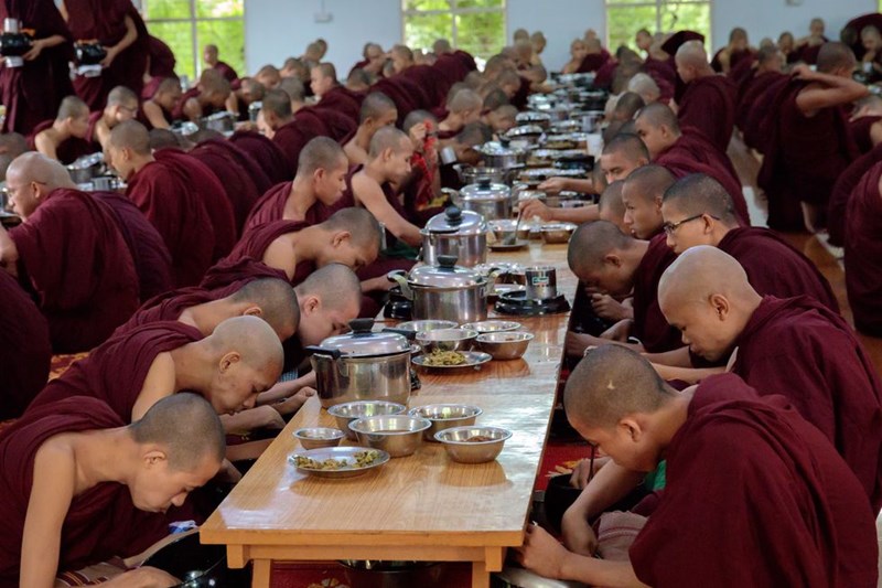 Βουδιστές μοναχοί Μιανμάρ