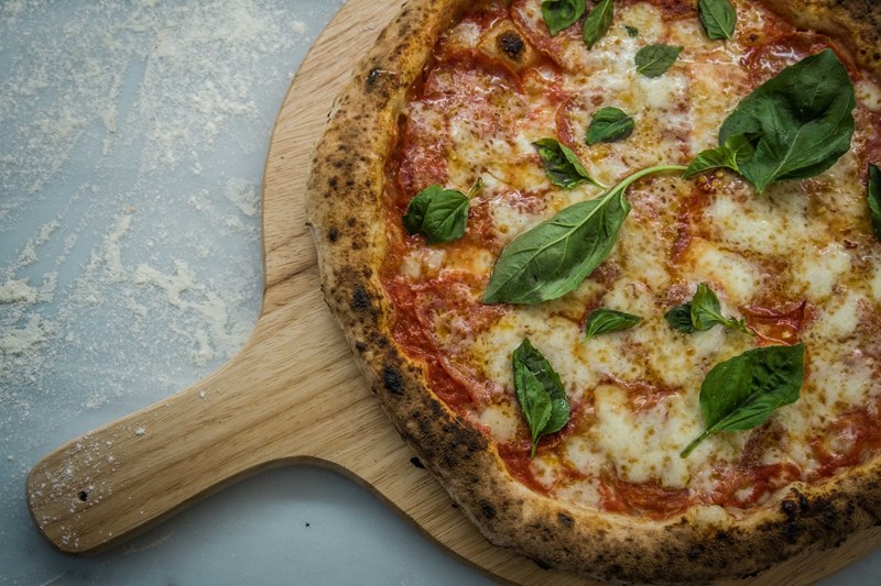 ΠΙΤΣΑ ΑΘΗΝΑ