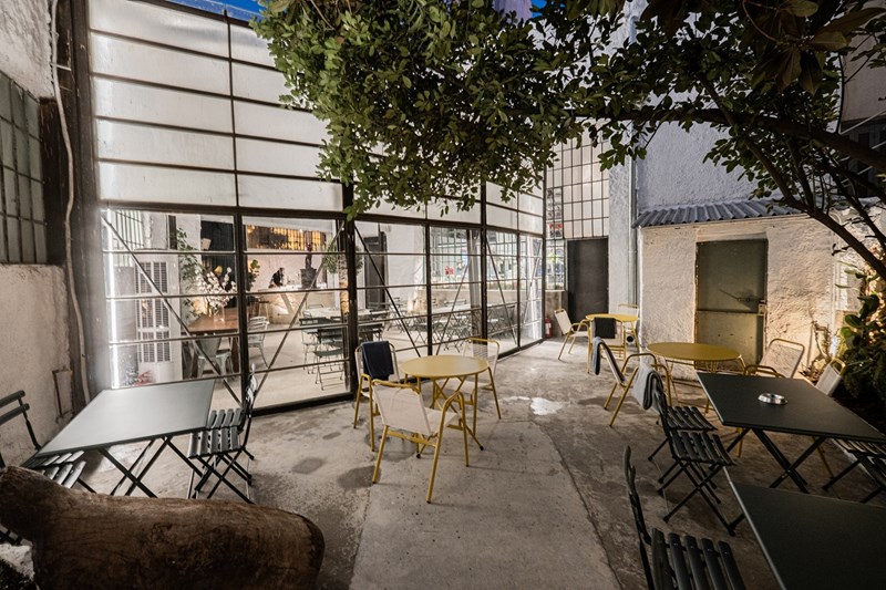 LINE ATHENS ΚΑΤΩ ΠΕΤΡΑΛΩΝΑ 10