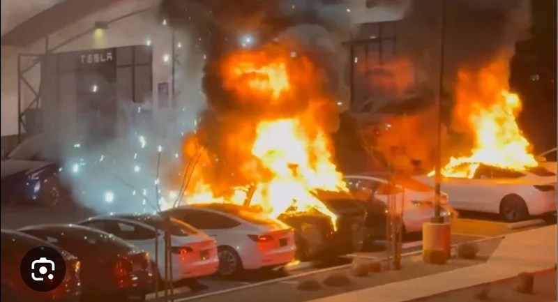 Tesla εμπρησμοί