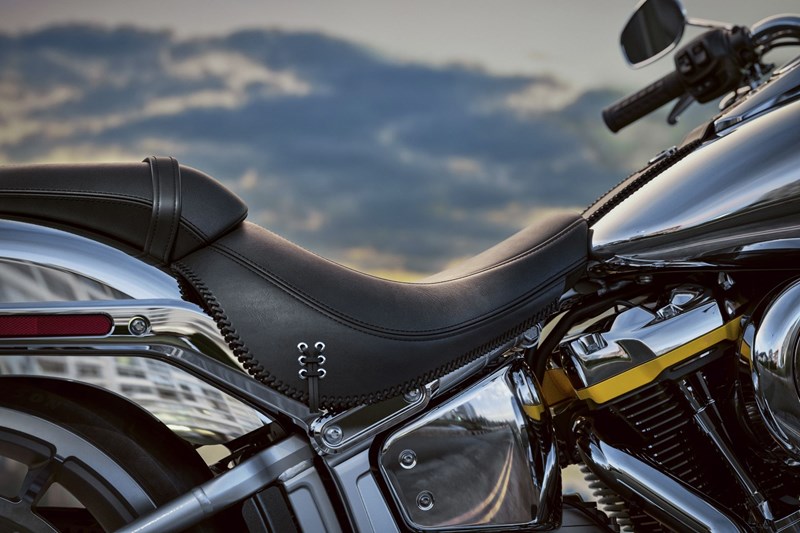 Harley-Davidson Fat Boy Gray Ghost