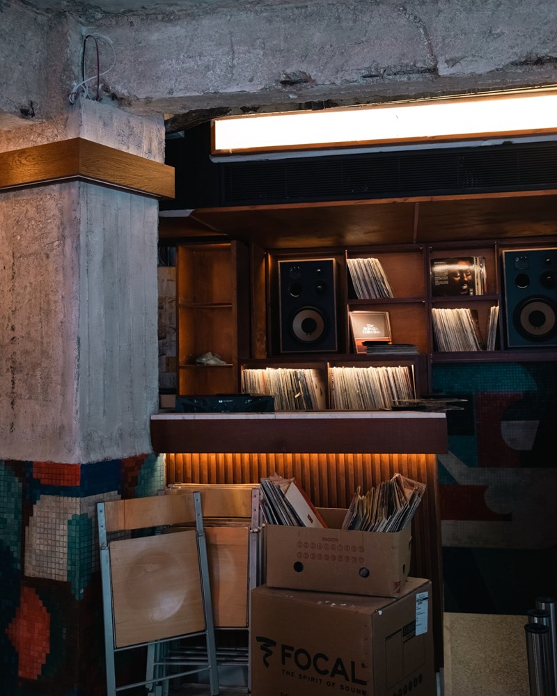 Το Μπαρ Ideal στα Εξάρχεια 4