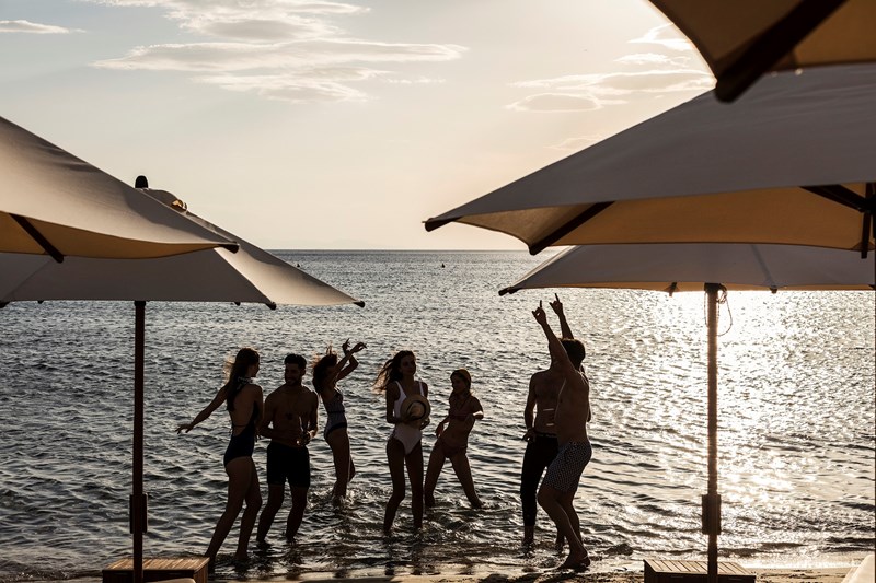 ΑΣΤΕΡΑΣ ΒΟΥΛΙΑΓΜΕΝΗΣ 4