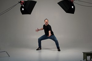 Ο Αλέξανδρος Τσουβέλας κυκλοφόρησε το απόλυτο τραγούδι για τα πανηγύρια - εικόνα 1