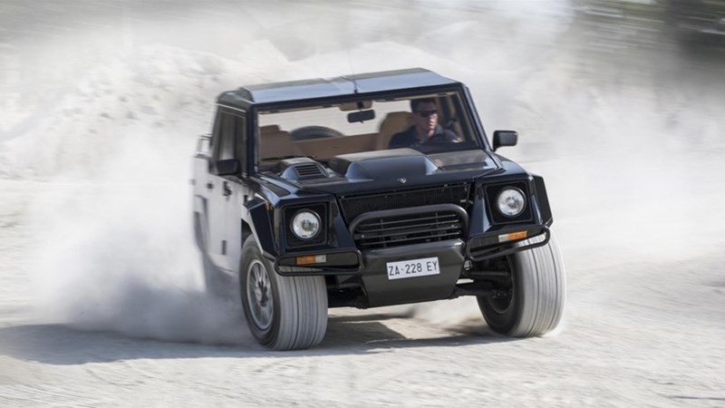 Lamborghini LM002