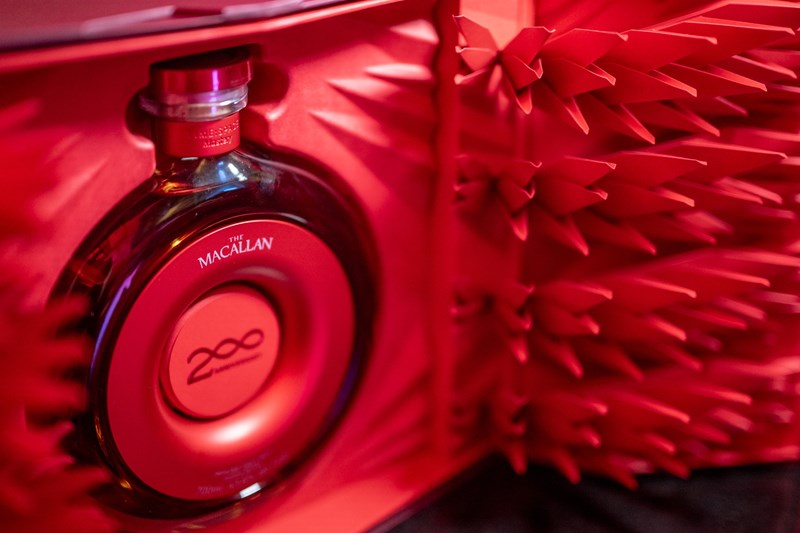 The Macallan: Πώς 200 χρόνια ιστορίας χωρούν σε μία μοναδική εμφιάλωση 4