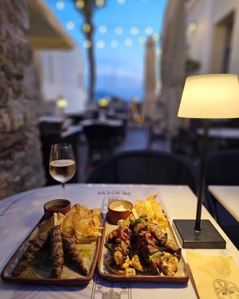 Το all day Hurmas στη Χώρα της Νάξου 17