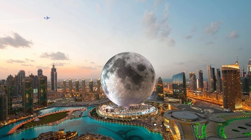 Dubai Moon
