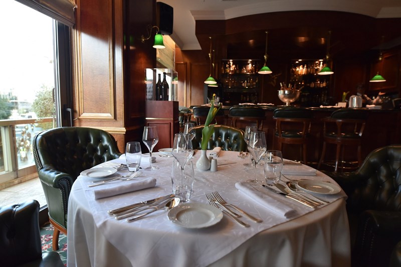 EXPLORER'S BAR BISTRO NJV ATHENS PLAZA 4