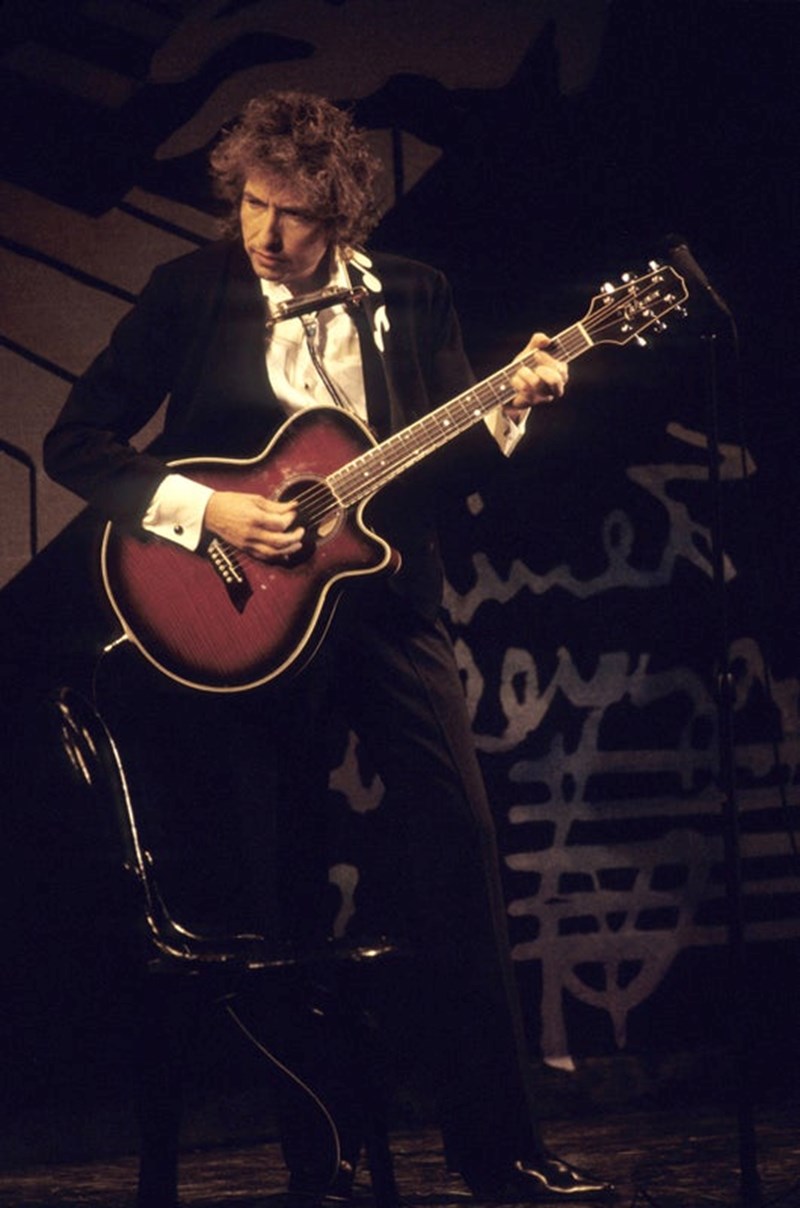BOB DYLAN