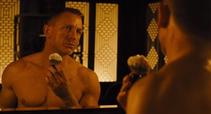 JAMES BOND SHAVING SCENE