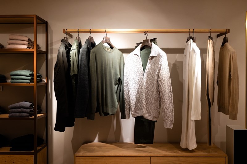 Τα νέα ρούχα στα εγκαίνια του καταστήματος Falconeri στη Γλυφάδα.