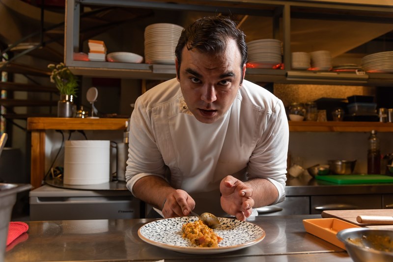 Νίκος Καραθάνος 2