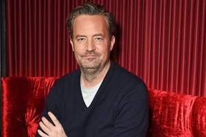 Τα "Φιλαράκια" έβγαλαν κοινή ανακοίνωση για τον θάνατο του Matthew Perry - εικόνα 2