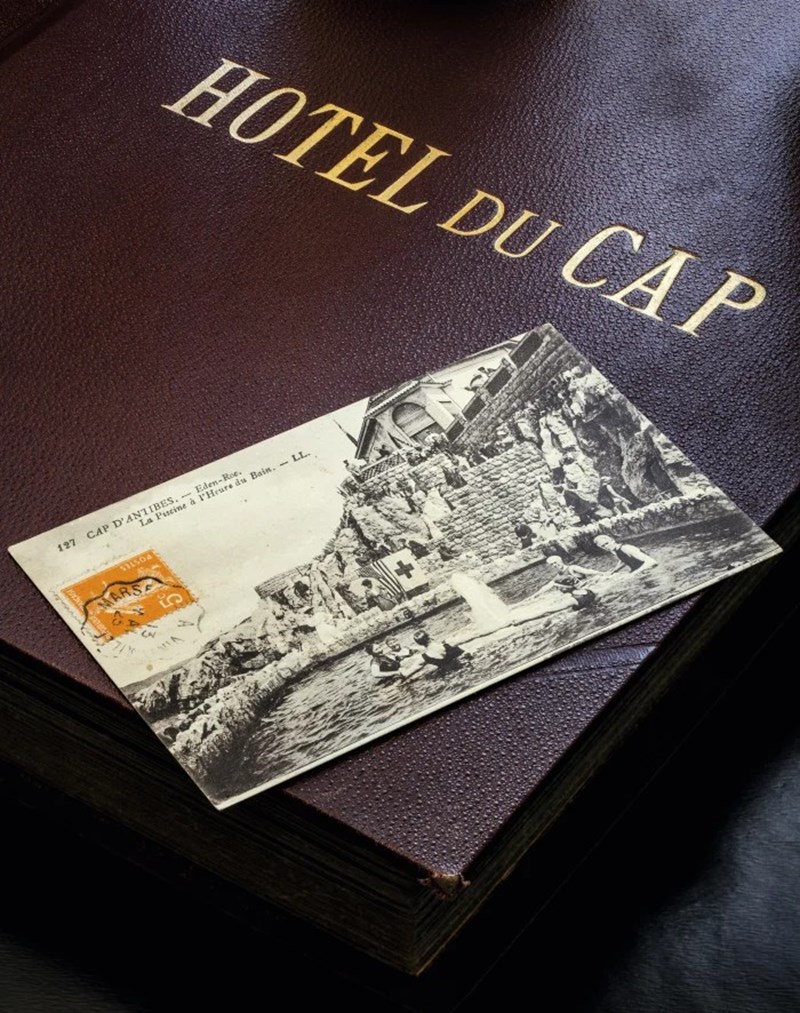 THE GUEST BOOK OF HOTEL DU CAP