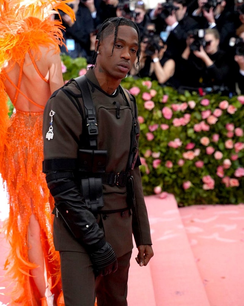 TRAVIS SCOTT
