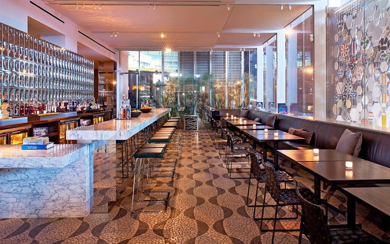 ΜΠΑΡ ΞΕΝΟΔΟΧΕΙΩΝ 6