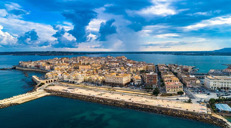 ΣΥΡΑΚΟΥΣΕΣ 2