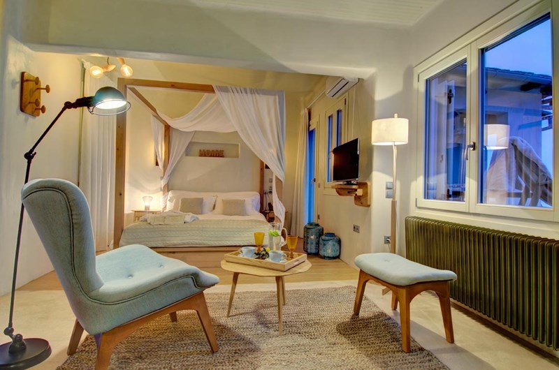 ΧΡΙΣΤΟΥΓΕΝΝΑ 2021 ΤΑΞΙΔΙ ΠΗΛΙΟ 1