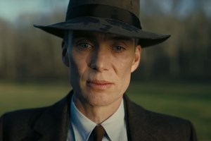 Δημιουργώντας το signature martini του Oppenheimer - εικόνα 1