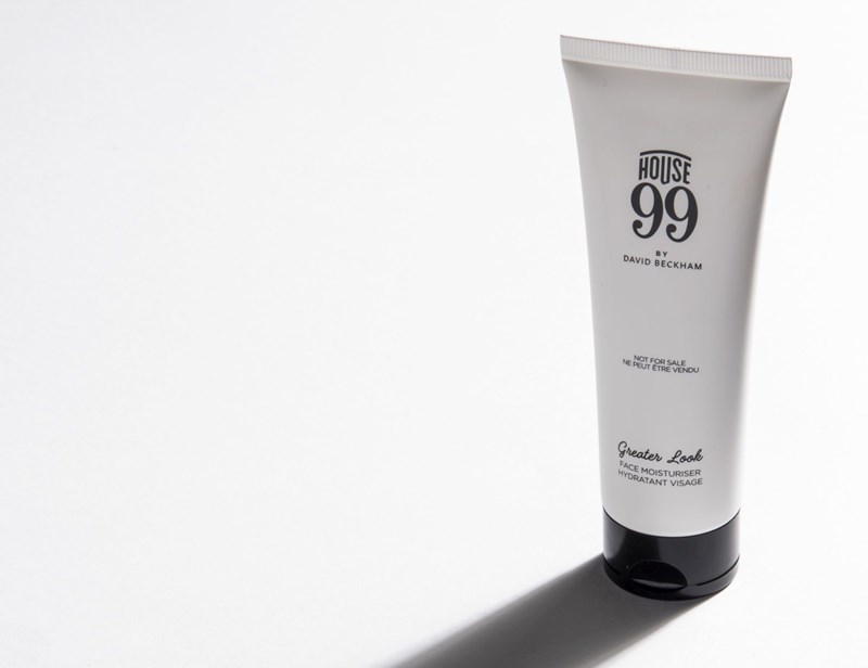 ΝΕΑΝΙΚΗ ΕΠΙΔΕΡΜΙΔΑ