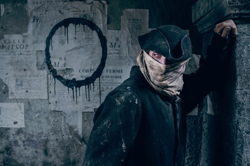 ΣΕΙΡΑ LA REVOLUTION NETFLIX 2020 4