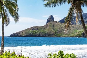 Το 'άγνωστο' νησί που πάνε οι διάσημοι του Χόλιγουντ για να 'εξαφανιστούν' - εικόνα 1