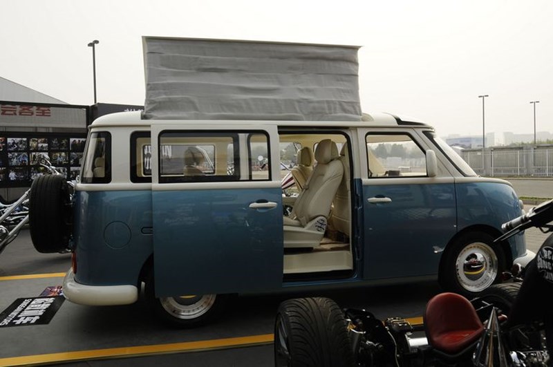 ΚΙΝΕΖΙΚΟ ΒΑΝΑΚΙ VOLKSWAGEN 2