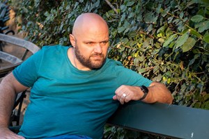 Το Baby Reindeer του Netflix γίνεται θεατρική παράσταση με πασίγνωστο σκηνοθέτη - εικόνα 1