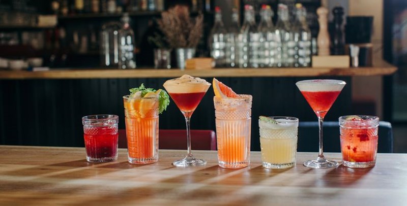 ΚΟΚΤΕΙΛ ΣΤΟ ΣΠΙΤΙ 1