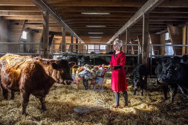 ΕΚΘΕΣΗ FOOD BIGGER THAN THE PLATE 2