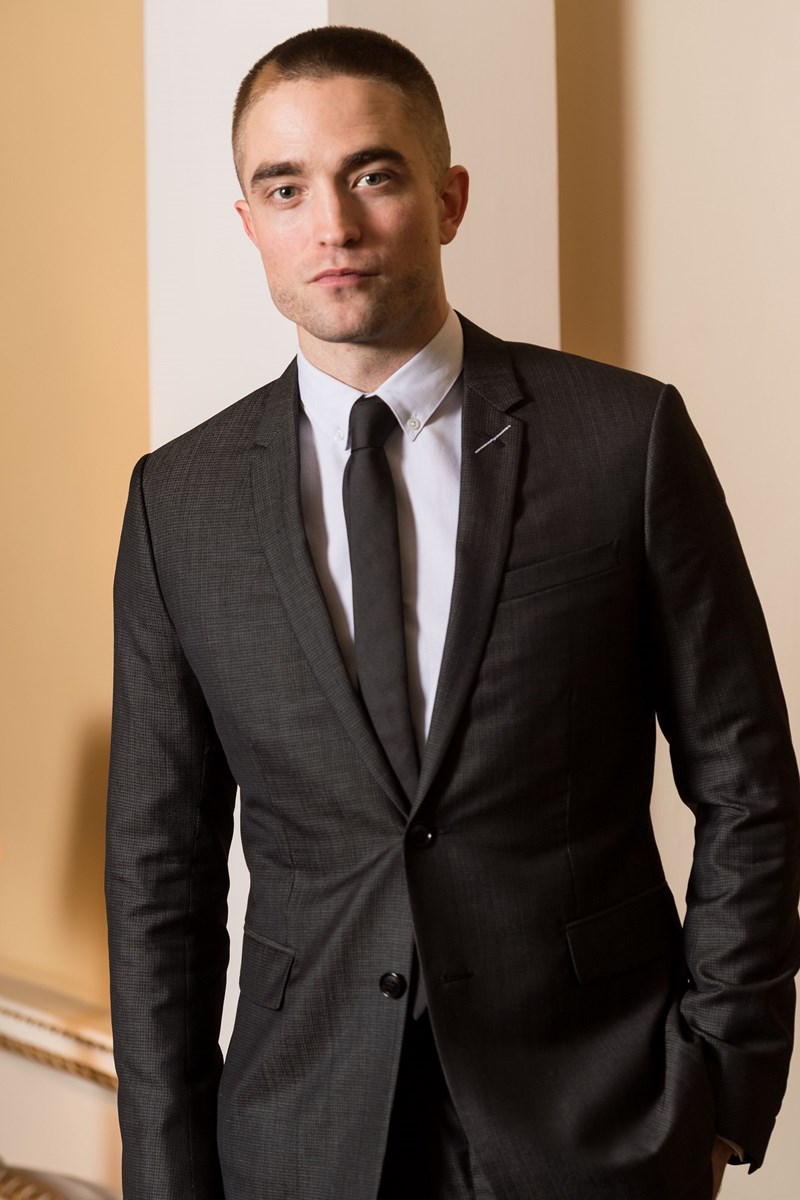 ΕΠΟΜΕΝΟΣ ΤΖΕΙΜΣ ΜΠΟΝΤ ΡΟΜΠΕΡΤ ΠΑΤΙΝΣΟΝ