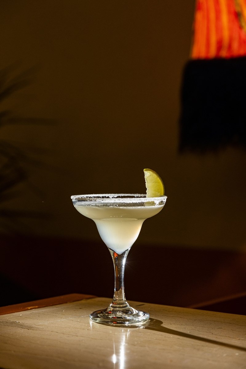 ΜΠΑΡ APOTEKA ΣΤΗΝ ΒΙΚΤΩΡΙΑ 2