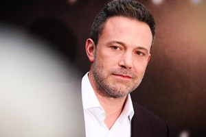 Ο Travis Kelce παντρεύεται την Taylor Swift αλλά εμείς θέλουμε τα sneakers του - εικόνα 3