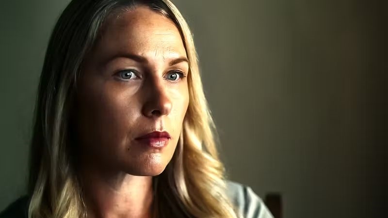 Στο Alexander: The Making of a God του Netflix, ο Μέγας Αλέξανδρος φιλά τον Ηφαιστίωνα - εικόνα 1